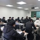 공부하는 학원 이미지