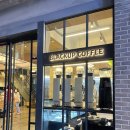 블랙업커피 이미지