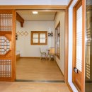 달을 품은 한옥 이미지