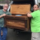 Texas Man Finds Treasure Hidden in Chest From Estate Sale By SUSANNA KIM 이미지