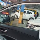 영우자동차정비마을 | 현대 2017년식 DM 싼타페 조수석 앞 도어 유리 교환 출장 작업 후기 - 마포구 연남동