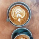 온나(ONNA) | ☕ 몬트리올 카페 ‘Onna Cafe’ — 라떼는 합격, 팬케이크는 아쉬웠던 솔직 후기