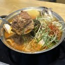 논현 감자탕 | 논현역 점심 20년전통 탕탕집 논현본점 감자탕 후기
