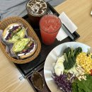 아산 브런치카페 배방카페 딜리커피 샌드위치 샐러드 맛집 후기 (주차가능)