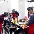 실버 남성요리 이미지