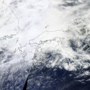 지구 곳곳에서 발생하는 이변 - 일본 규슈 홍수로 70만 명 대피, 100년만의 폭우로 침수된 웨스트 버지니아 이미지