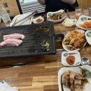 돈뜰꽃돼지 이미지