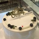 부티크소공 | 블랑제리 더 플라자 :: 베리 생크림 🫐🍰 더 플라자 호텔 (최애 순우유 생크림 케이크 )