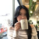 6547 | [홍대] 꽃 향기 가득 분위기 좋은 카페 겨울 실내 데이트 코스 카페 플로라운지 내돈내산 후기