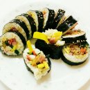 둘둘말은김밥 이미지