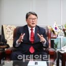 [인터뷰]조원진 “37% 득표율로 문재인·안철수에 승리할 것” 이미지