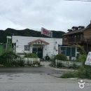 강가에 펜션 이미지