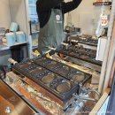 문어빵빵 | 전주 한옥마을 간식맛집 한옥대감 돌문어빵 치즈 듬뿍 문어빵 후기