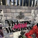 나나(NANA) | 비비안웨스트우드 x 나나 Vivienne Westwood x NANA 후기