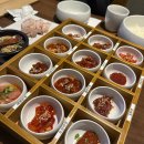 종각역 강경젓갈정식 하얀고래