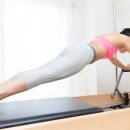 코어강화 필라테스 이미지