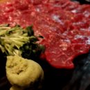 육회랑 연어랑 이미지