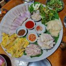 우산마을 앞 주차장 이미지