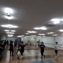 라인댄스(고급) 이미지