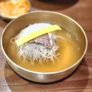 평양메밀냉면 | 여의도 맛집 메밀단편, 점심 웨이팅 필수 평양냉면 비빔면 후기