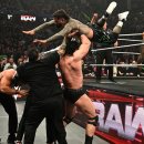WWE RAW 2025 더 우소스 VS 로건 폴 / 드류 경기 동영상 이미지