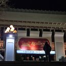 조성면사무소 화장실 1층 | [뮤지컬 후기] 레드북 : 유니버설아트센터 1층 A구역 9열 9번