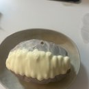 모퉁이케이크 | 신림빵집 '모퉁이 빵집' 망고 요거트 왁뿌 소금빵 포장 후기 케이크 소금빵 다양한 종류