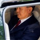 굳은 얼굴의 윤…초유의 전·현직 대통령 영장 심사 이미지