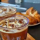 경기도 수원시 팔달구 월드컵로381번길 | 지관서가 수원 - 몸과 마음이 머무르는 수원 복합문화공간, 책과 풍경이 있는 예쁜 카페
