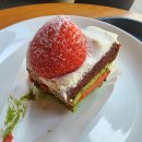 위샌드 We sand | 딸기 생크림 케이크(Pistachio Strawberry Fresh Cream Cake) 솔직후기, 정보 / 기간 한정 신메뉴