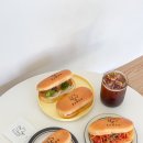 수완세종문고 | 산보 | 광주 수완지구 일본식 빵 콧페가 있는 디저트 카페, 야끼소바 빵 후기