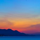 블루 아워(BLUE HOUR)