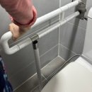 화장실안전바, 변기안전바 장애인화장실손잡이 실내 설치후기