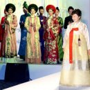 [디카] 베트남에서도 빛난 박근혜 대통령 '한복 외교' 아오자이 패션쇼서 "씬 짜오!"환하게 웃는 박 대통령, 이미지