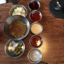 육회에 빠진 연어 - 동구 | 육회에 빠진 연어