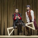 국립극단 연극 스카팽 이미지