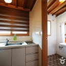 나비랑 한옥 이미지