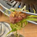 의정부 소고기 맛집 육백더 정육식당 의정부점 홀에서 소고기 손질해 주는 곳