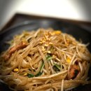 천호역 맛집 포메인 RED 닭고기 팟타이로 점심 혼밥 내돈내산 후기