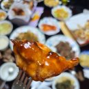 난 치킨 너는 피자 이미지