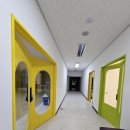 기성금속 (주) | 컬러 가마찌도어 디자인 제작 시공 후기 | 교회 리모델링부터 사무실, 카페 출입문 시공 사례 입니다. :)
