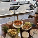 집(The hous | 푸켓 태교여행 2일차 냅빠통 조식, kan&#39;s hous, dang restaurant, 정실론 커피클럽, 빅씨마트, 빠통비치...