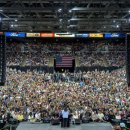 금주의 월드 보도사진: 성주간(聖週間), 맥(貘) 새끼, 고래 연(鳶) 이미지