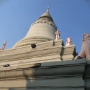 격동의 세월을 격은 앙코르의 후예, 캄보디아 이미지