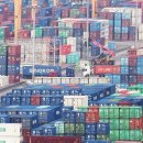 Korea's Q1 GDP grows 1.7%한국, 반도체 수출 급증에 힘입어 1분기 국내총생산(GDP) 1.7% 성장전망치 상회 이미지