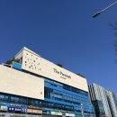 썬타운 웨딩 홀 앞 횡단보도 | [더파티움 안양] 결혼식 암행 투어 후기 / 라포레홀 브리에홀 결혼식장 분위기 공유