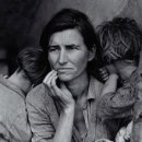 <경계에 서다> 이미지