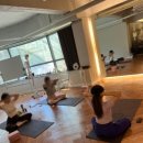 밴드 테라피 요가 이미지