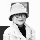 꽃과 이야기하다/이경수 이미지