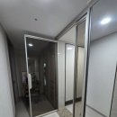 중문하늘채 | 🚪 죽전역 코오롱하늘채 현관 비대칭 양개도어 시공 후기 ✨ by 대구월드중문하우스